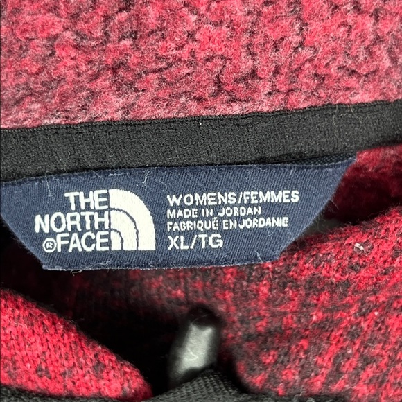 The North Face Women's Red and Black Jacket - Picture 4 of 4